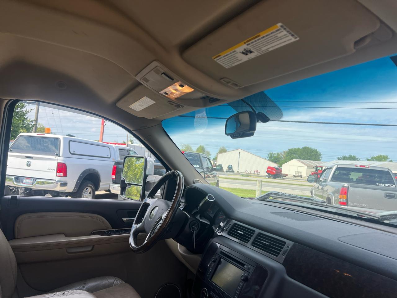 GMC Sierra 1500 4WD Crew Cab 143.5" Denali 2009