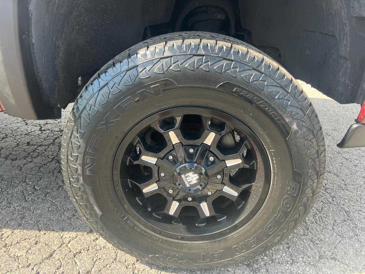 GMC Sierra 1500 4WD Crew Cab 143.5" Denali 2009