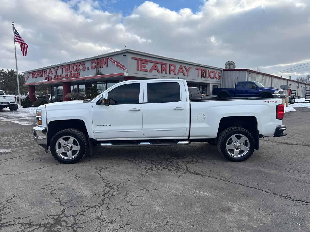 Chevrolet Silverado 2500HD Built After Aug 14 4WD Crew Cab 153.7" LT 2015