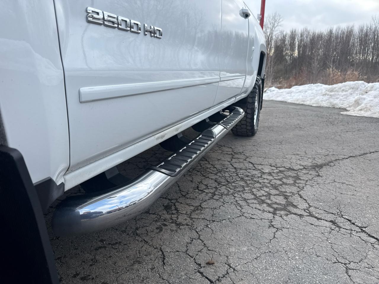 Chevrolet Silverado 2500HD Built After Aug 14 4WD Crew Cab 153.7" LT 2015