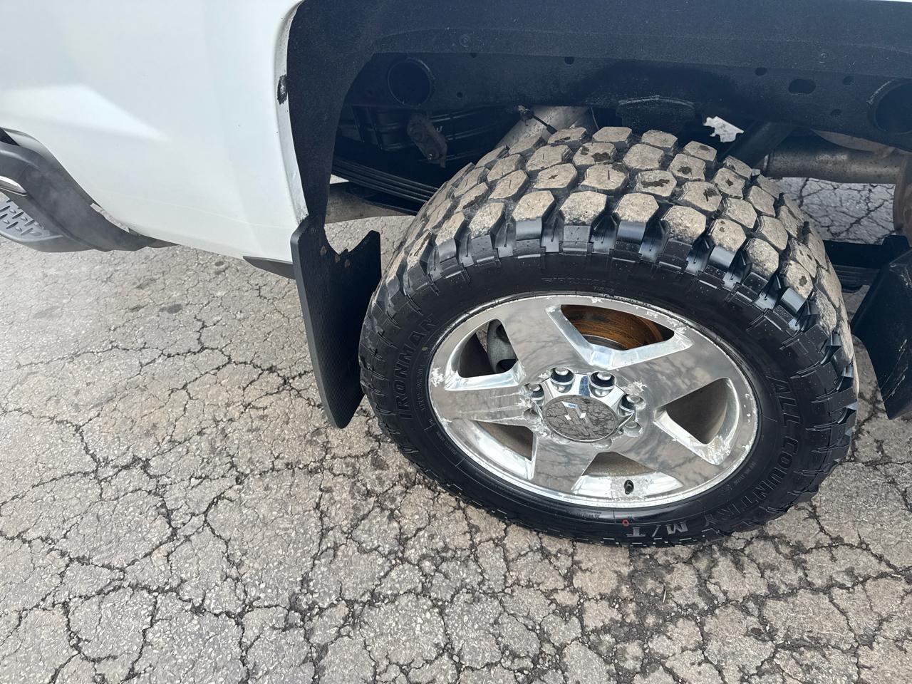 Chevrolet Silverado 2500HD Built After Aug 14 4WD Crew Cab 153.7" LT 2015