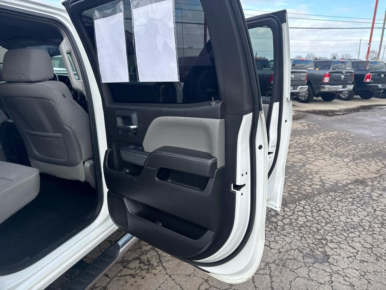 Chevrolet Silverado 2500HD Built After Aug 14 4WD Crew Cab 153.7" LT 2015