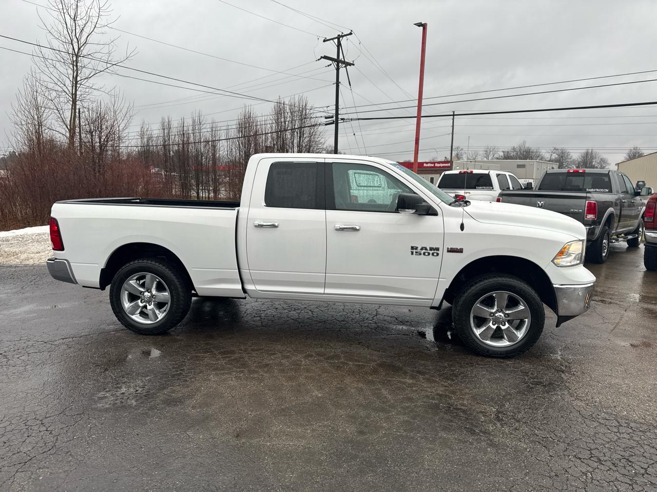 RAM 1500 Big Horn 4x4 Quad Cab 6'4" Box 2017
