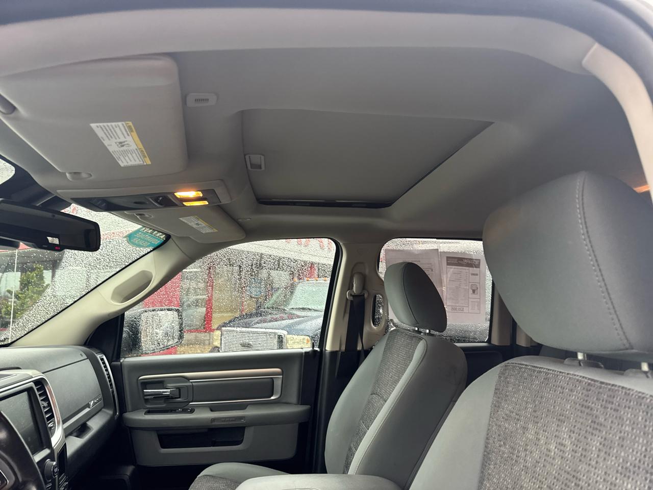 RAM 1500 Big Horn 4x4 Quad Cab 6'4" Box 2017