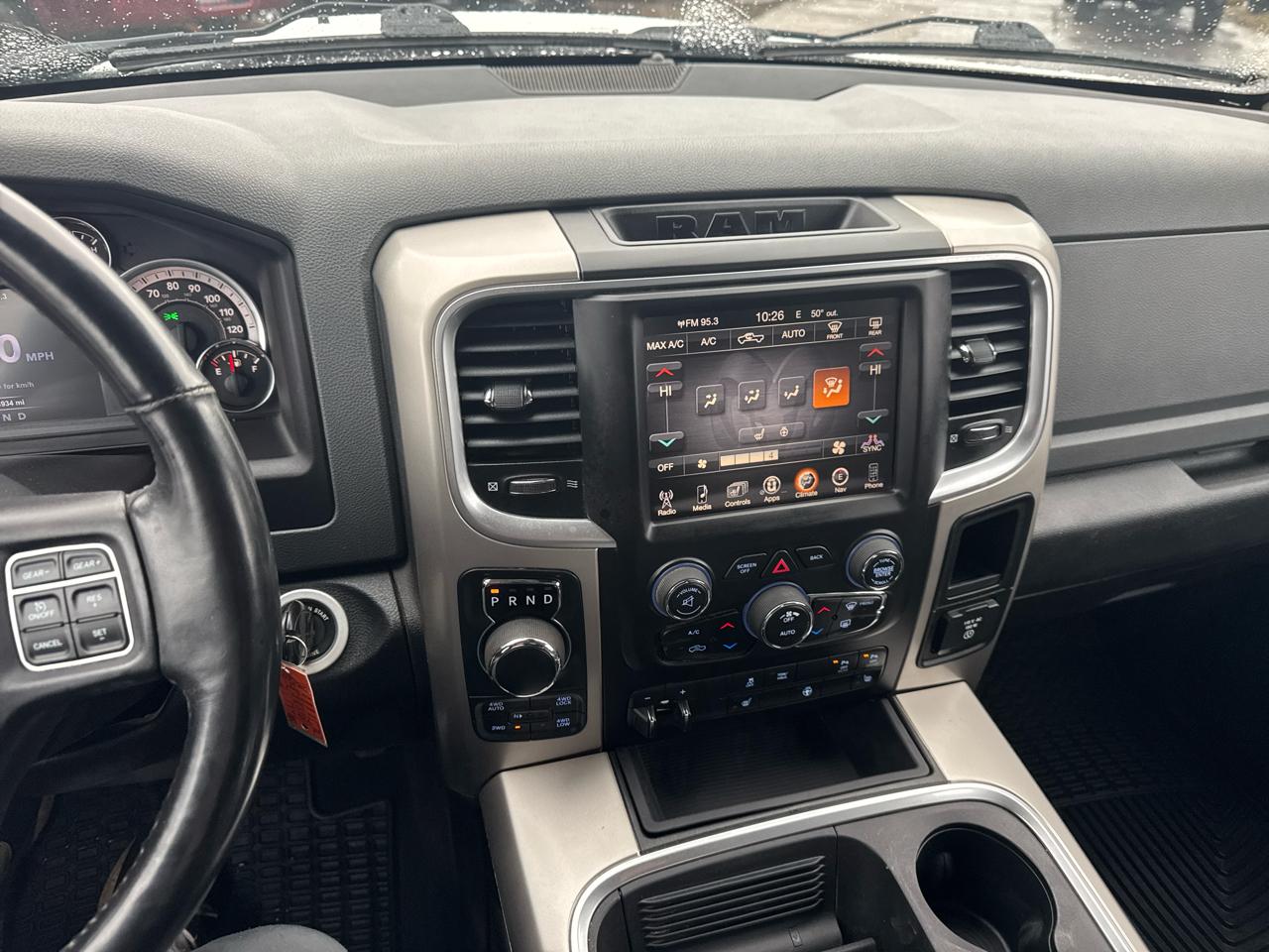 RAM 1500 Big Horn 4x4 Quad Cab 6'4" Box 2017