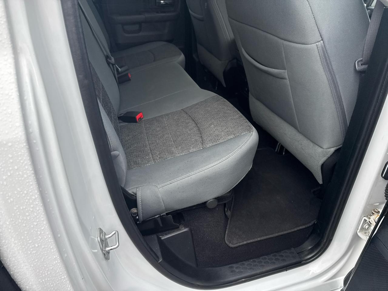 RAM 1500 Big Horn 4x4 Quad Cab 6'4" Box 2017