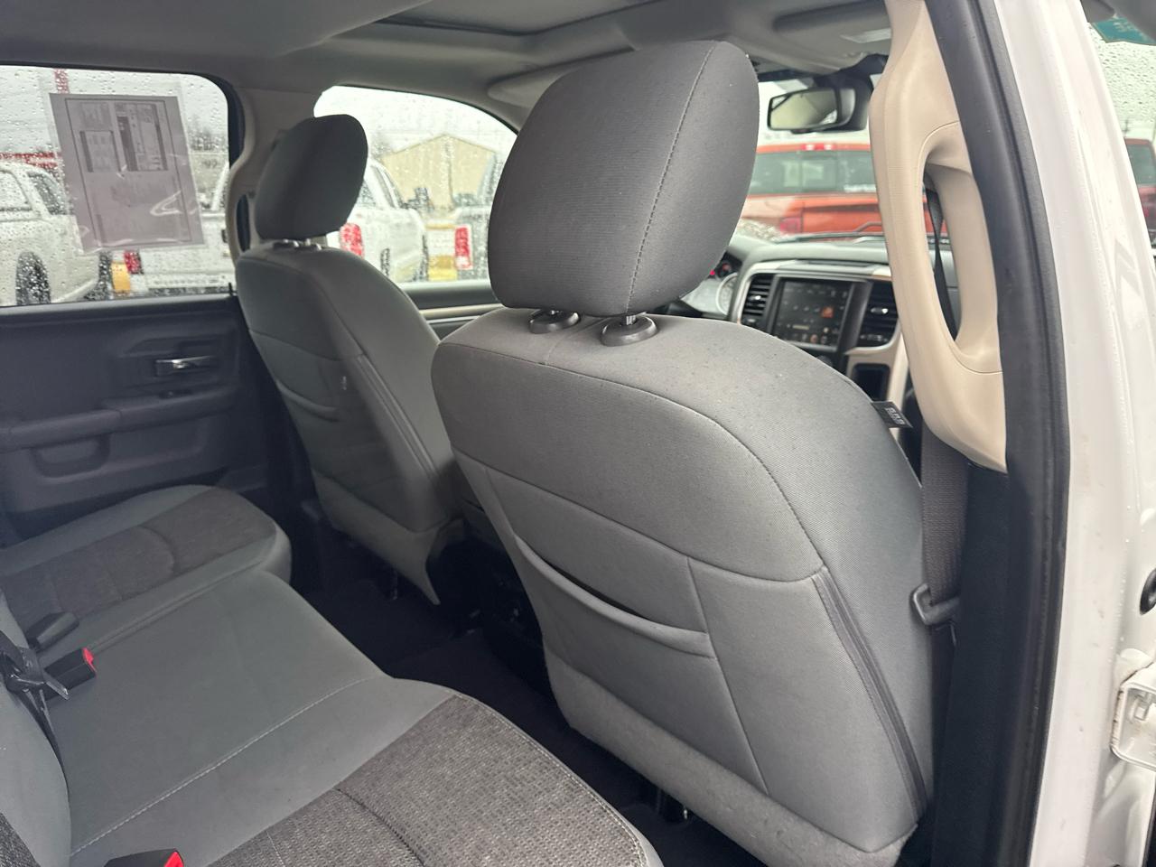 RAM 1500 Big Horn 4x4 Quad Cab 6'4" Box 2017