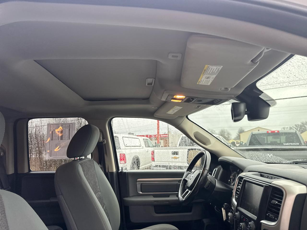 RAM 1500 Big Horn 4x4 Quad Cab 6'4" Box 2017