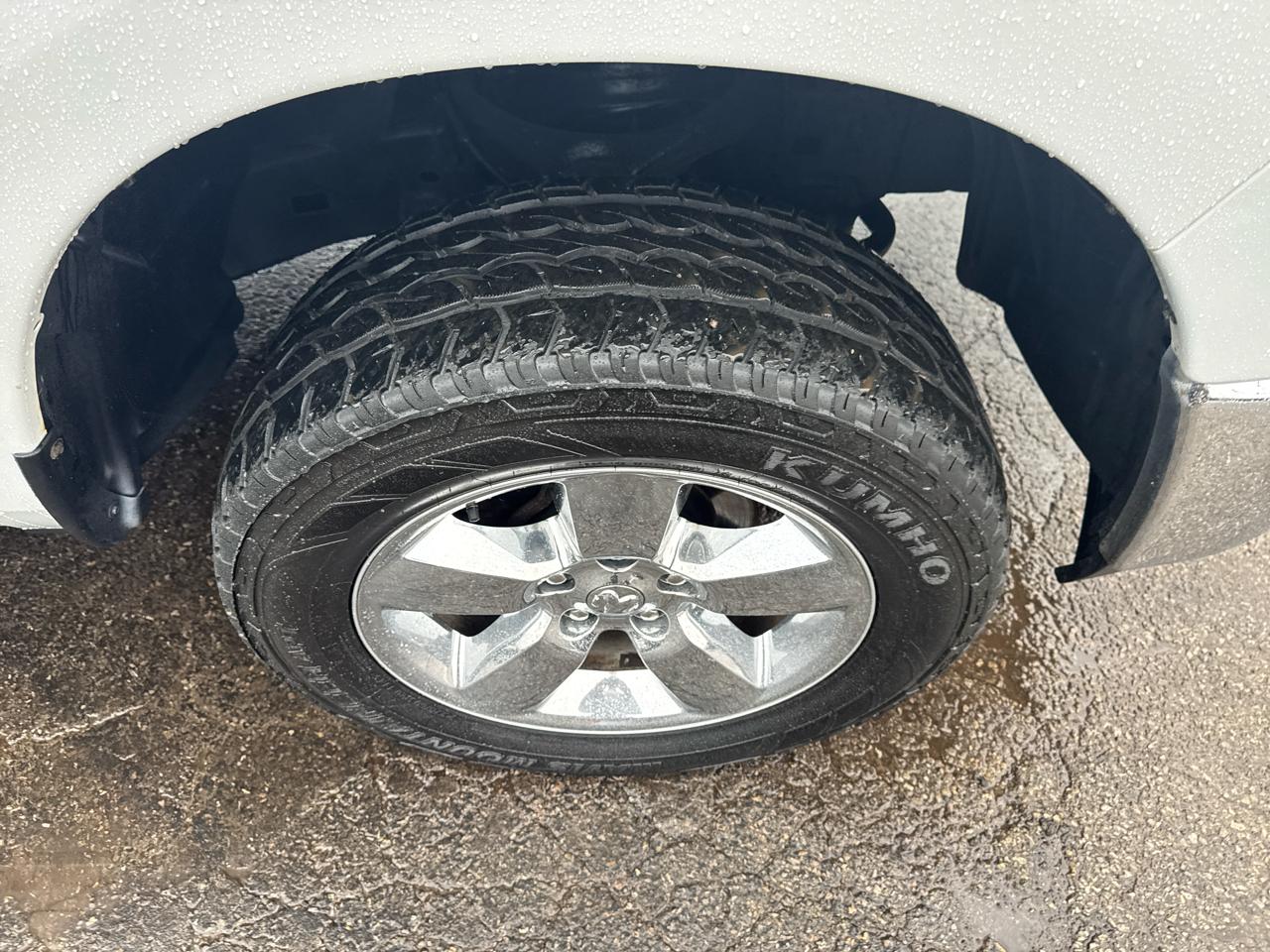 RAM 1500 Big Horn 4x4 Quad Cab 6'4" Box 2017