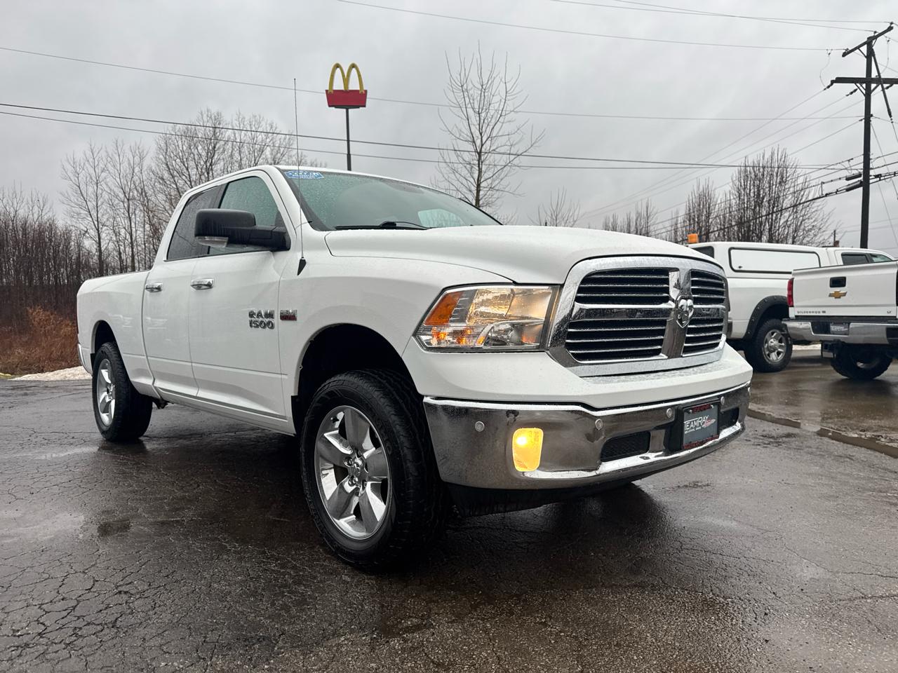 RAM 1500 Big Horn 4x4 Quad Cab 6'4" Box 2017