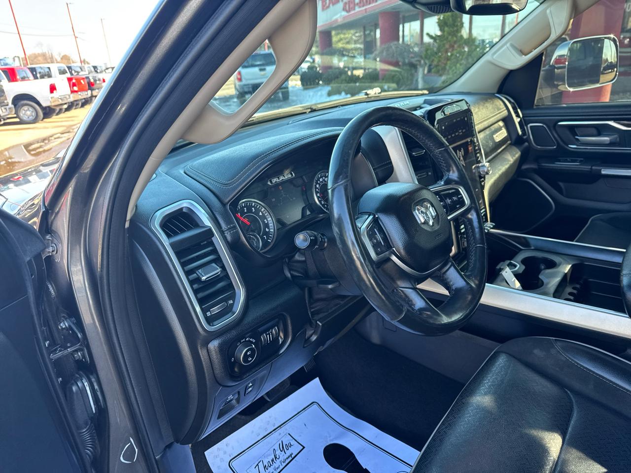 RAM 1500 Laramie 4x4 Crew Cab 5'7" Box 2019