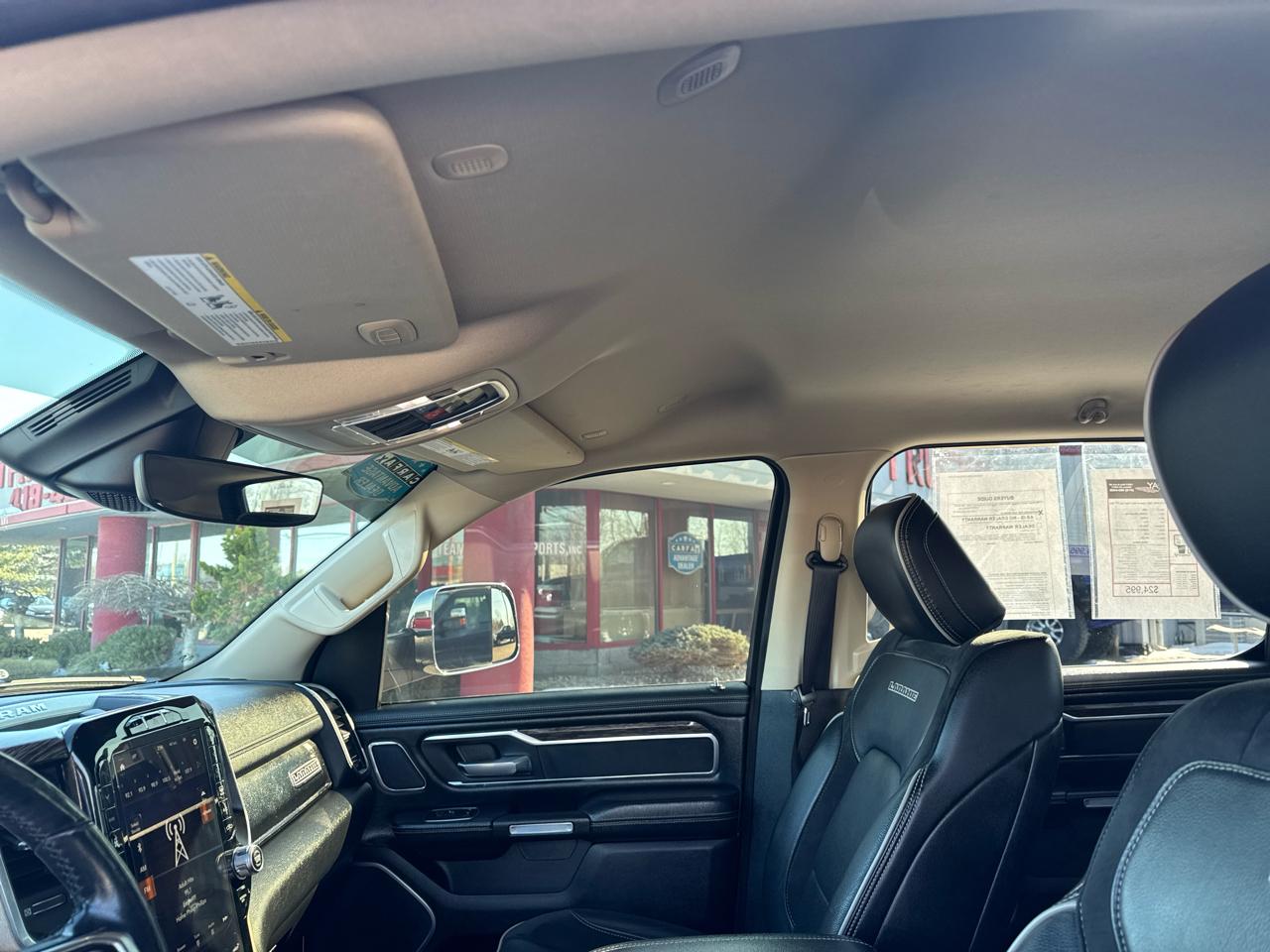 RAM 1500 Laramie 4x4 Crew Cab 5'7" Box 2019