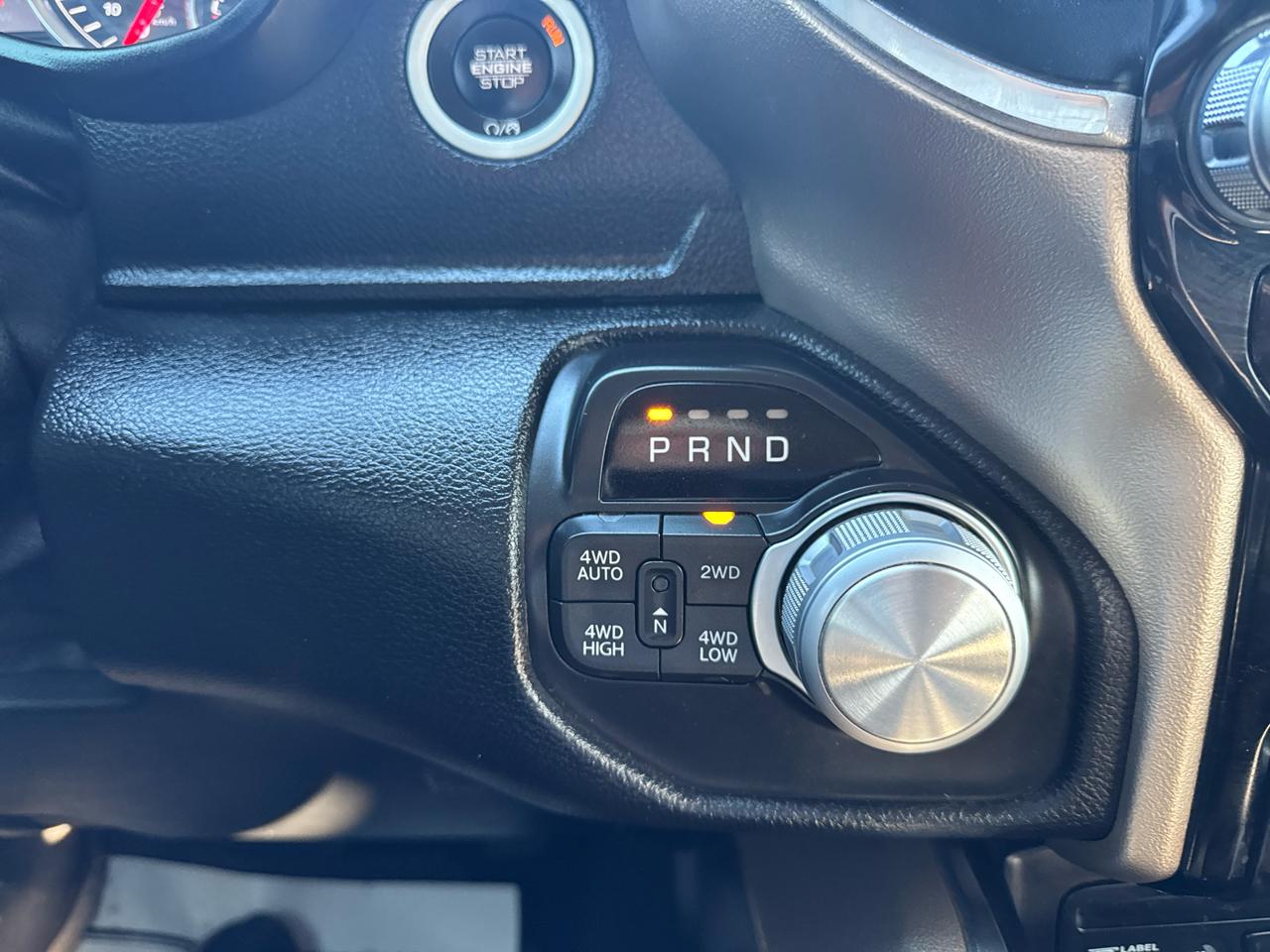 RAM 1500 Laramie 4x4 Crew Cab 5'7" Box 2019