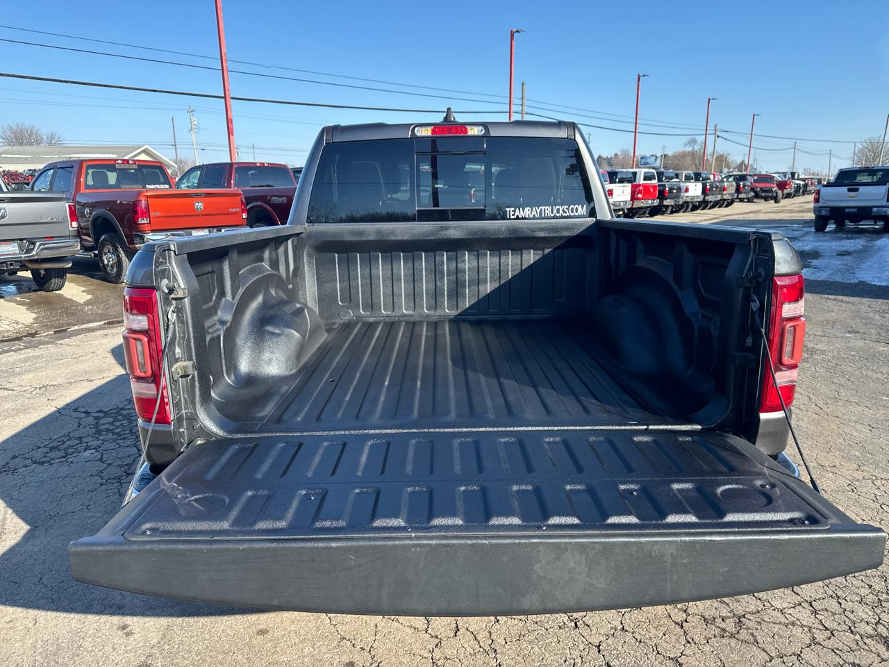 RAM 1500 Laramie 4x4 Crew Cab 5'7" Box 2019