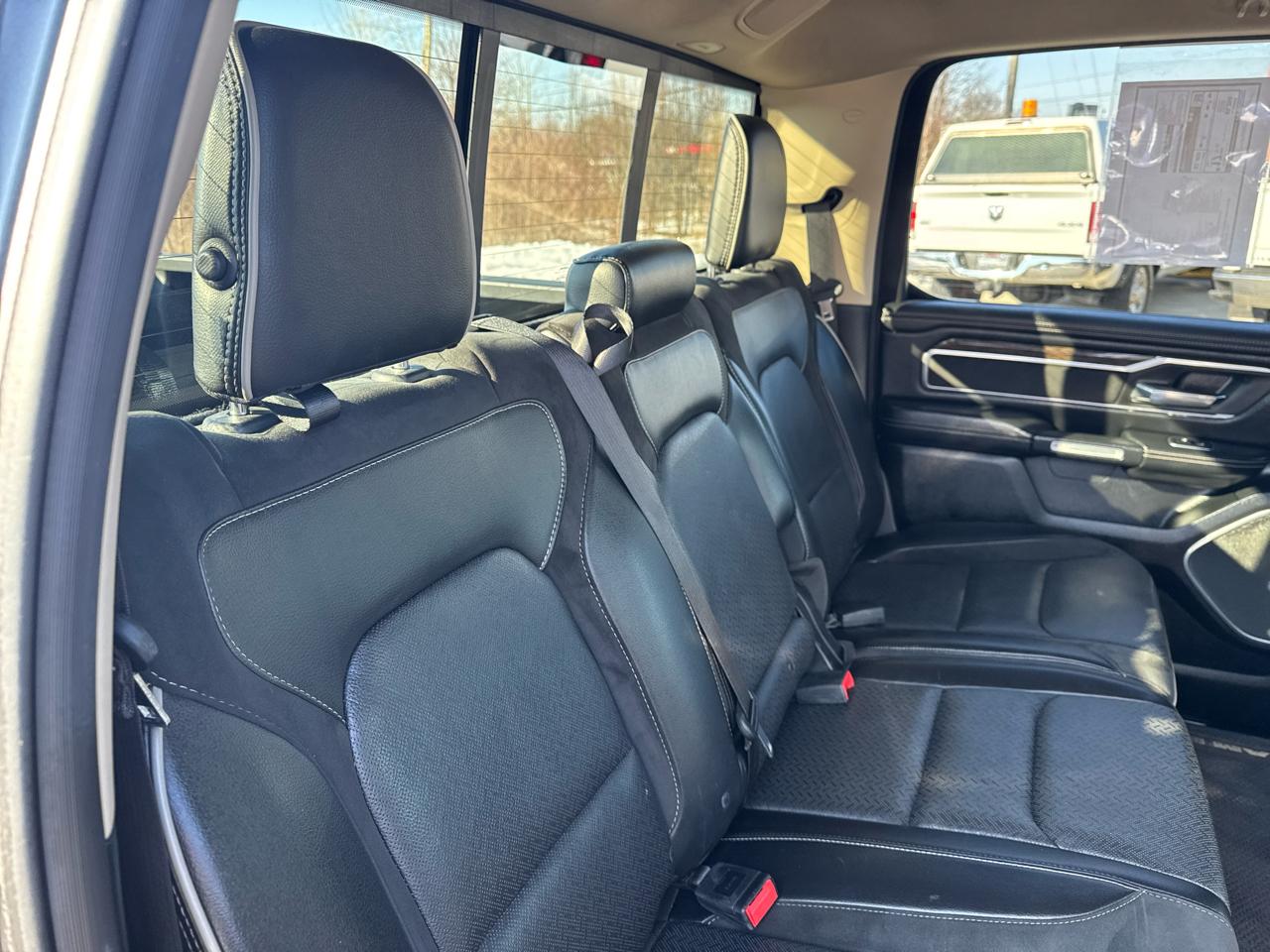 RAM 1500 Laramie 4x4 Crew Cab 5'7" Box 2019