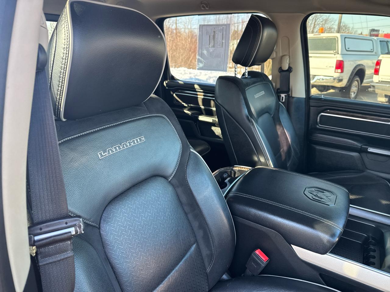 RAM 1500 Laramie 4x4 Crew Cab 5'7" Box 2019