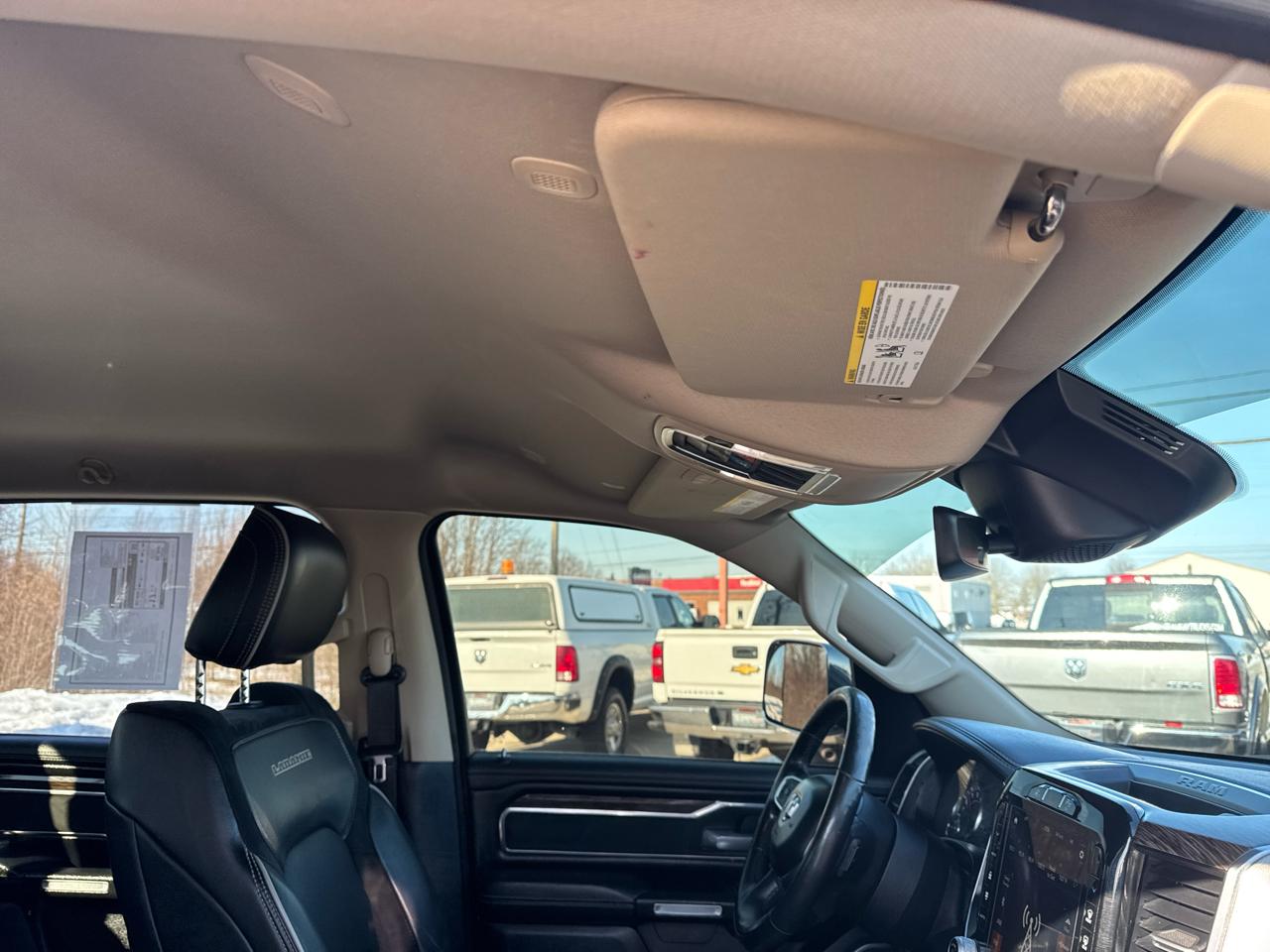 RAM 1500 Laramie 4x4 Crew Cab 5'7" Box 2019