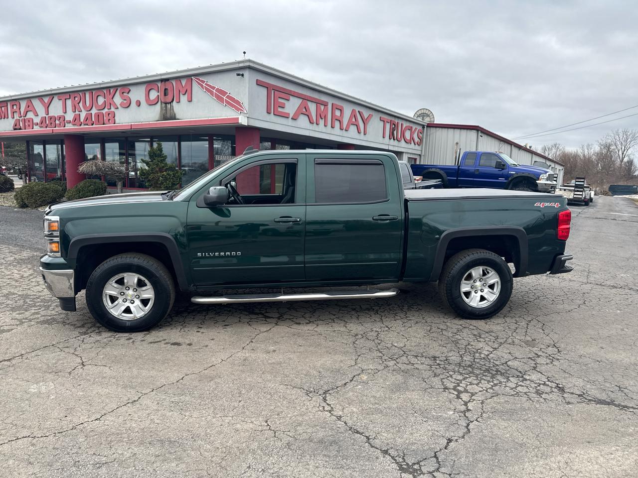 Chevrolet Silverado 1500 4WD Crew Cab 143.5" LT w/1LT 2015