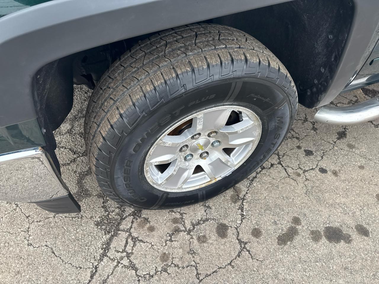 Chevrolet Silverado 1500 4WD Crew Cab 143.5" LT w/1LT 2015