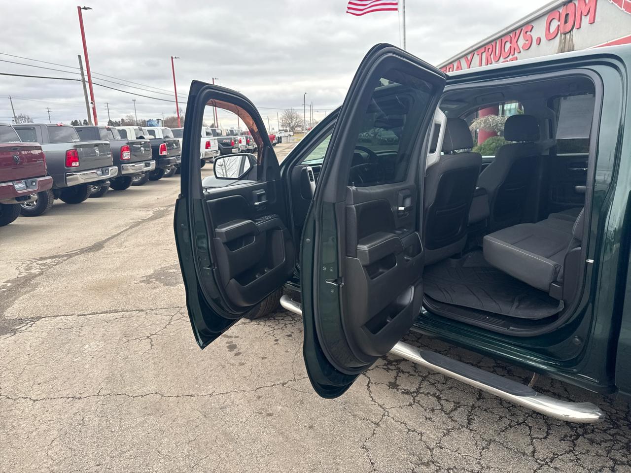 Chevrolet Silverado 1500 4WD Crew Cab 143.5" LT w/1LT 2015