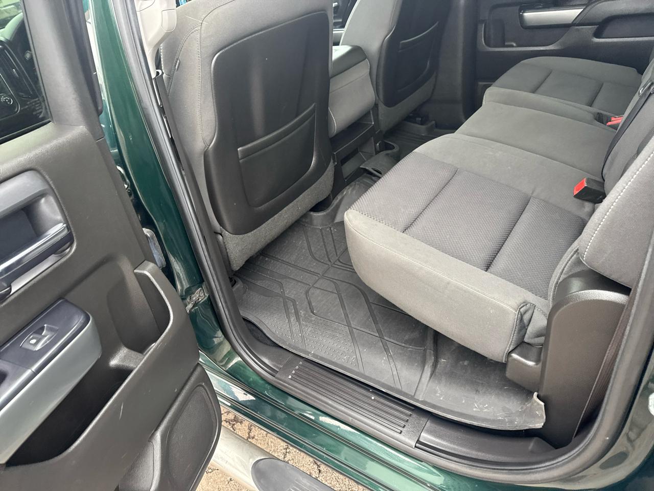 Chevrolet Silverado 1500 4WD Crew Cab 143.5" LT w/1LT 2015