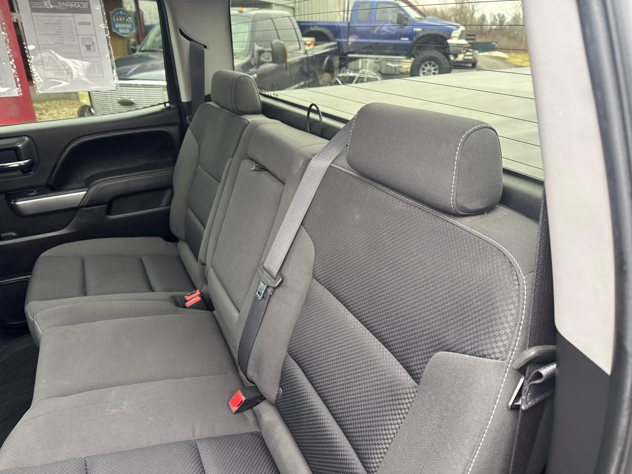 Chevrolet Silverado 1500 4WD Crew Cab 143.5" LT w/1LT 2015