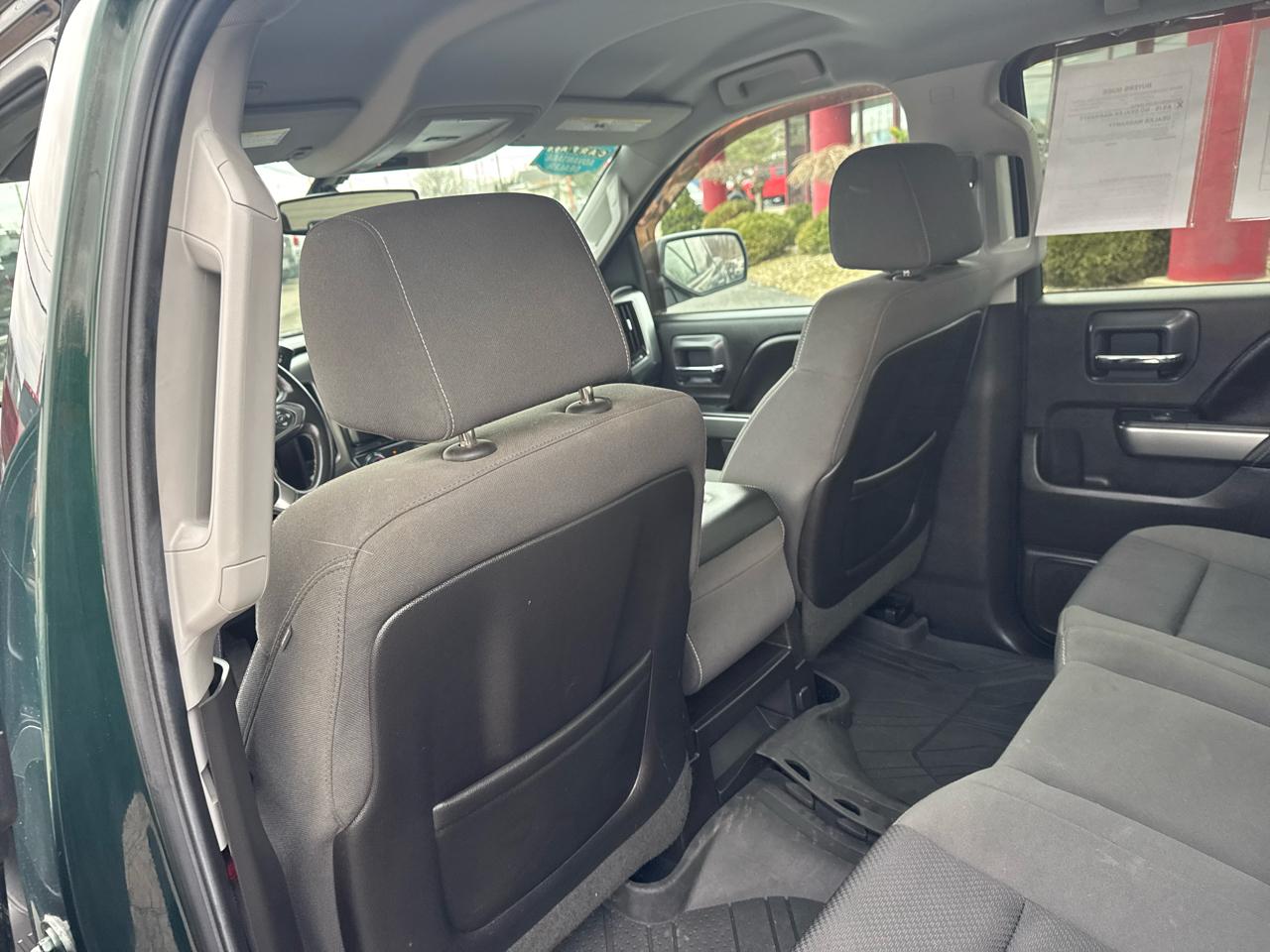 Chevrolet Silverado 1500 4WD Crew Cab 143.5" LT w/1LT 2015