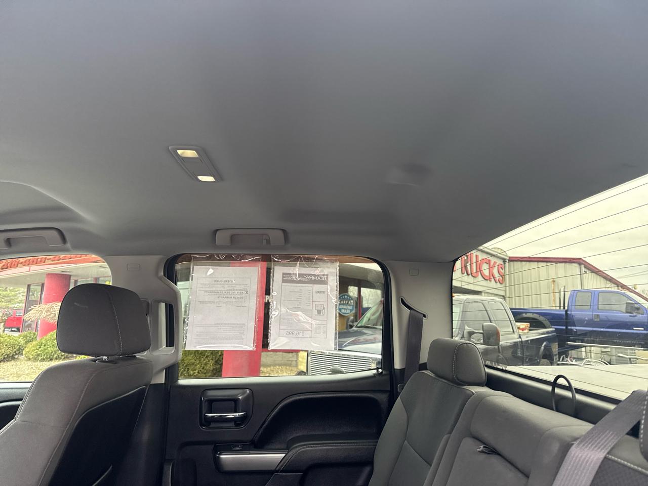 Chevrolet Silverado 1500 4WD Crew Cab 143.5" LT w/1LT 2015