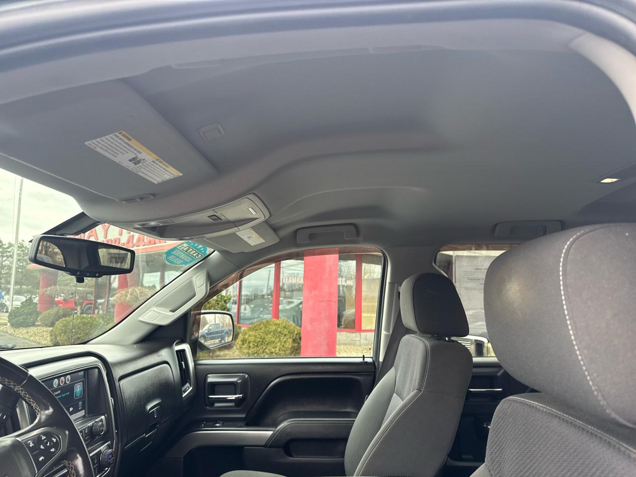 Chevrolet Silverado 1500 4WD Crew Cab 143.5" LT w/1LT 2015