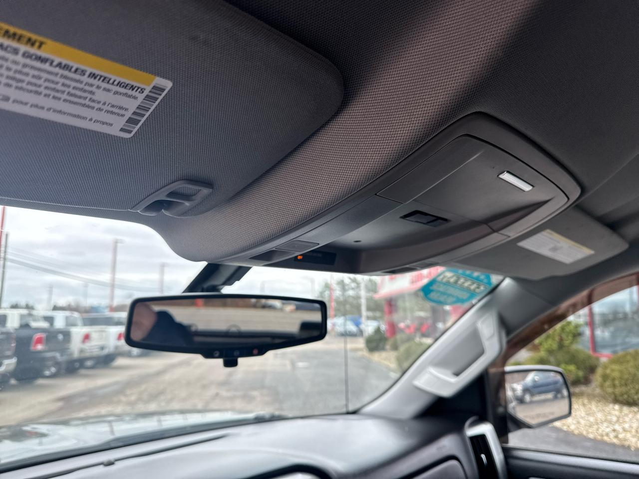 Chevrolet Silverado 1500 4WD Crew Cab 143.5" LT w/1LT 2015