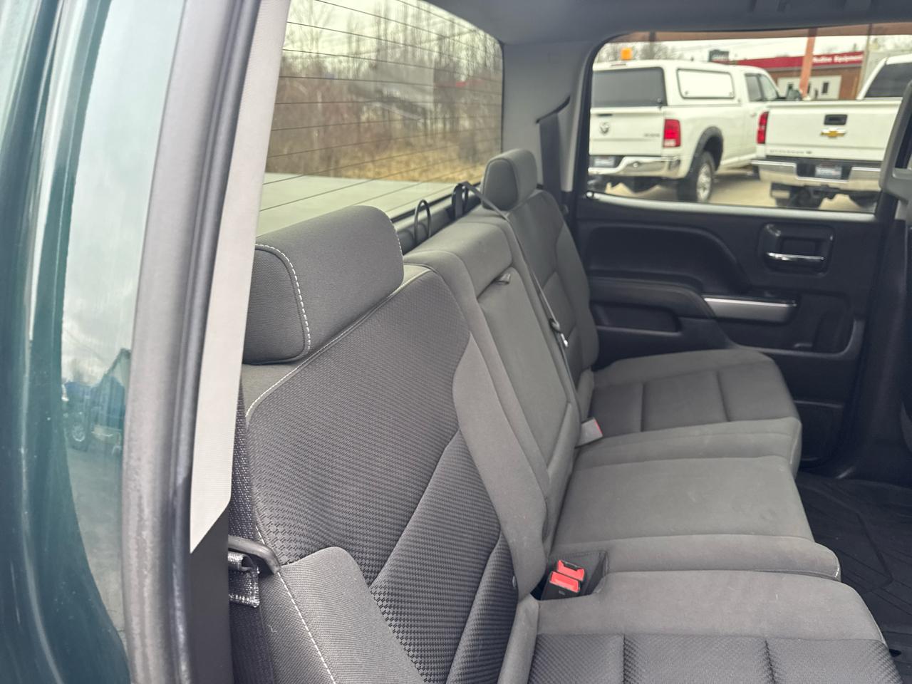 Chevrolet Silverado 1500 4WD Crew Cab 143.5" LT w/1LT 2015