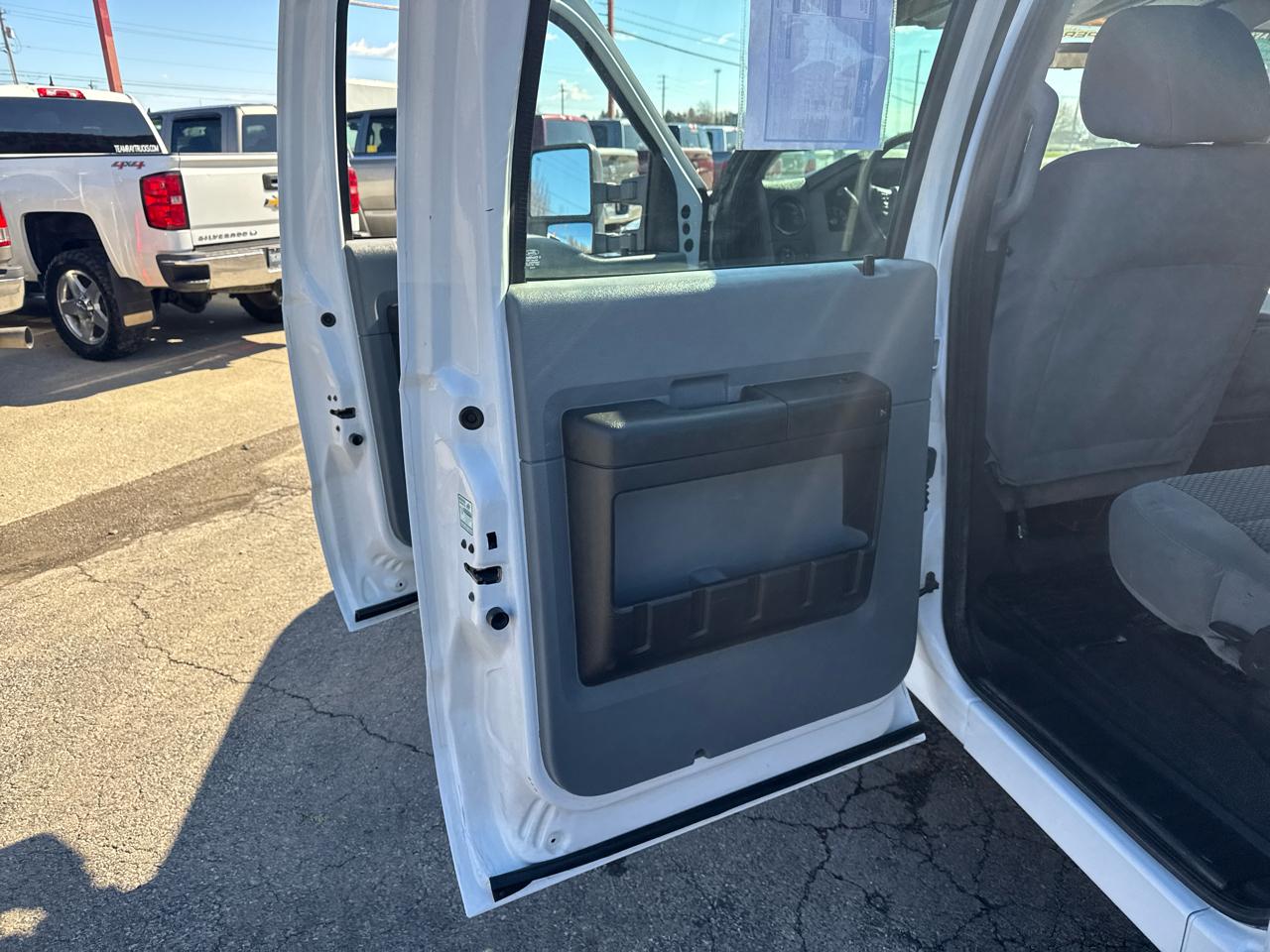 Ford Super Duty F-250 SRW 4WD Crew Cab 156" XLT 2016