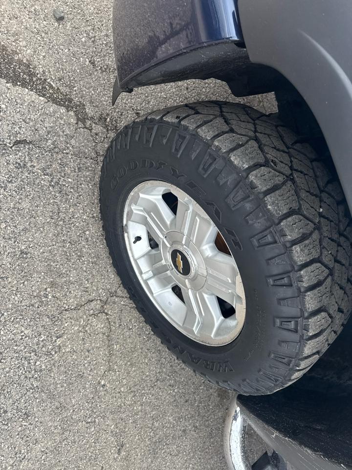 Chevrolet Silverado 1500 4WD Ext Cab 143.5" LT 2009