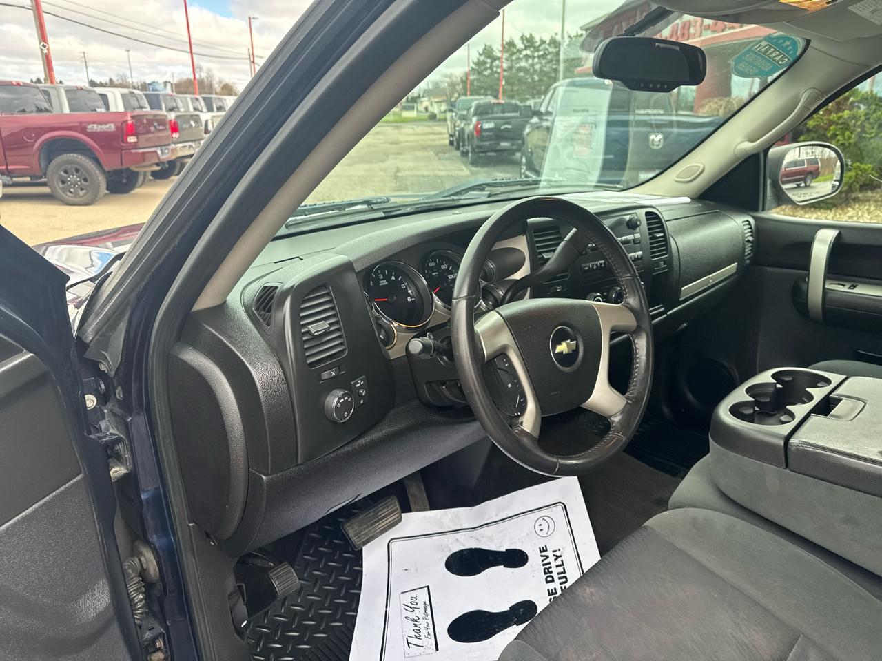 Chevrolet Silverado 1500 4WD Ext Cab 143.5" LT 2009