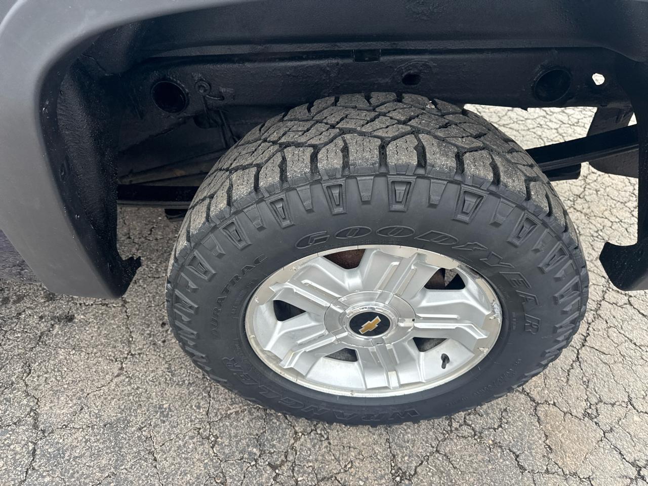 Chevrolet Silverado 1500 4WD Ext Cab 143.5" LT 2009