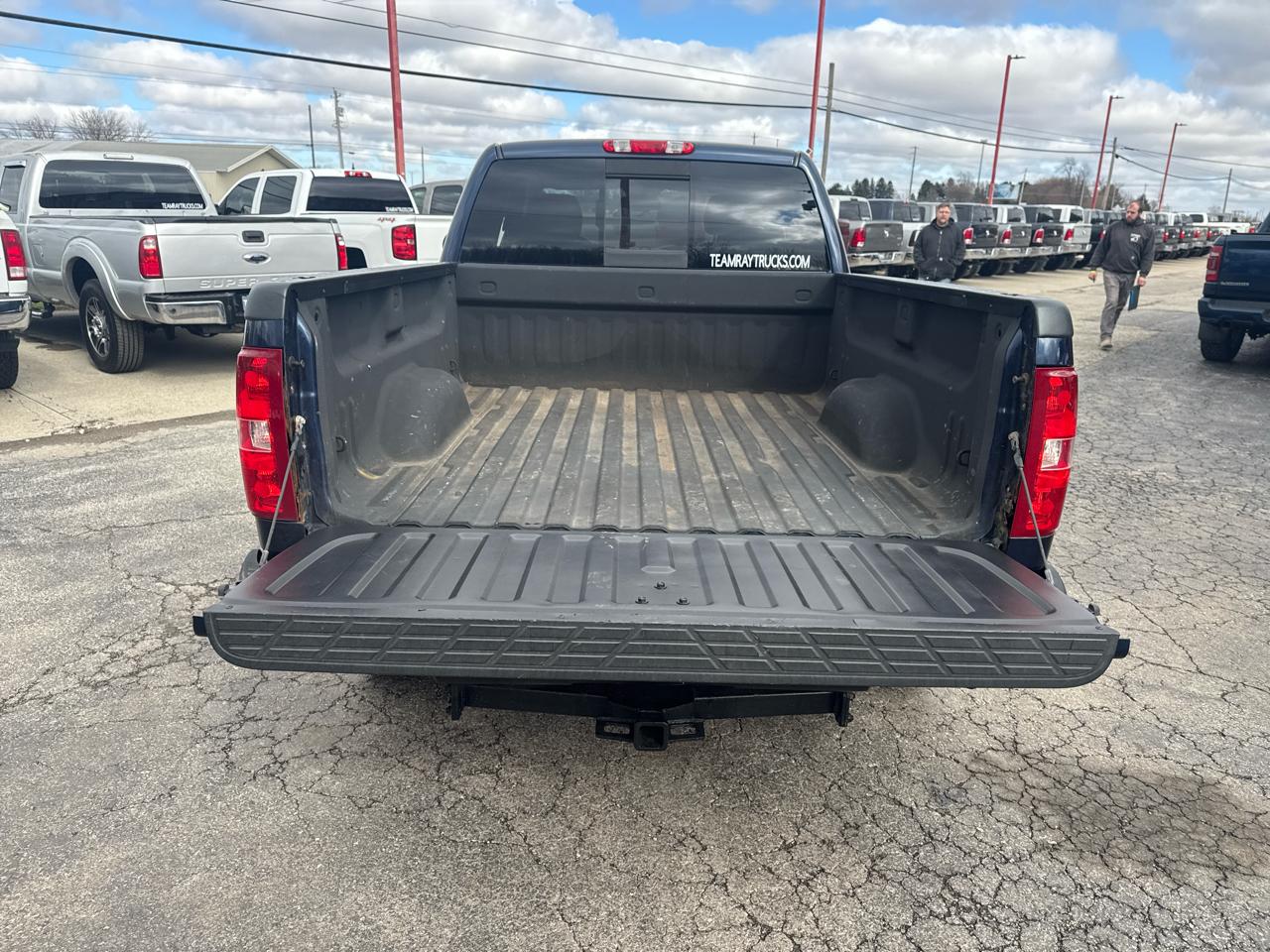 Chevrolet Silverado 1500 4WD Ext Cab 143.5" LT 2009