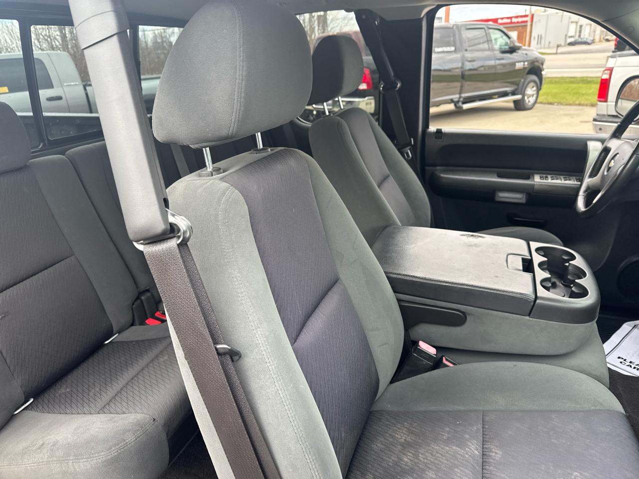 Chevrolet Silverado 1500 4WD Ext Cab 143.5" LT 2009