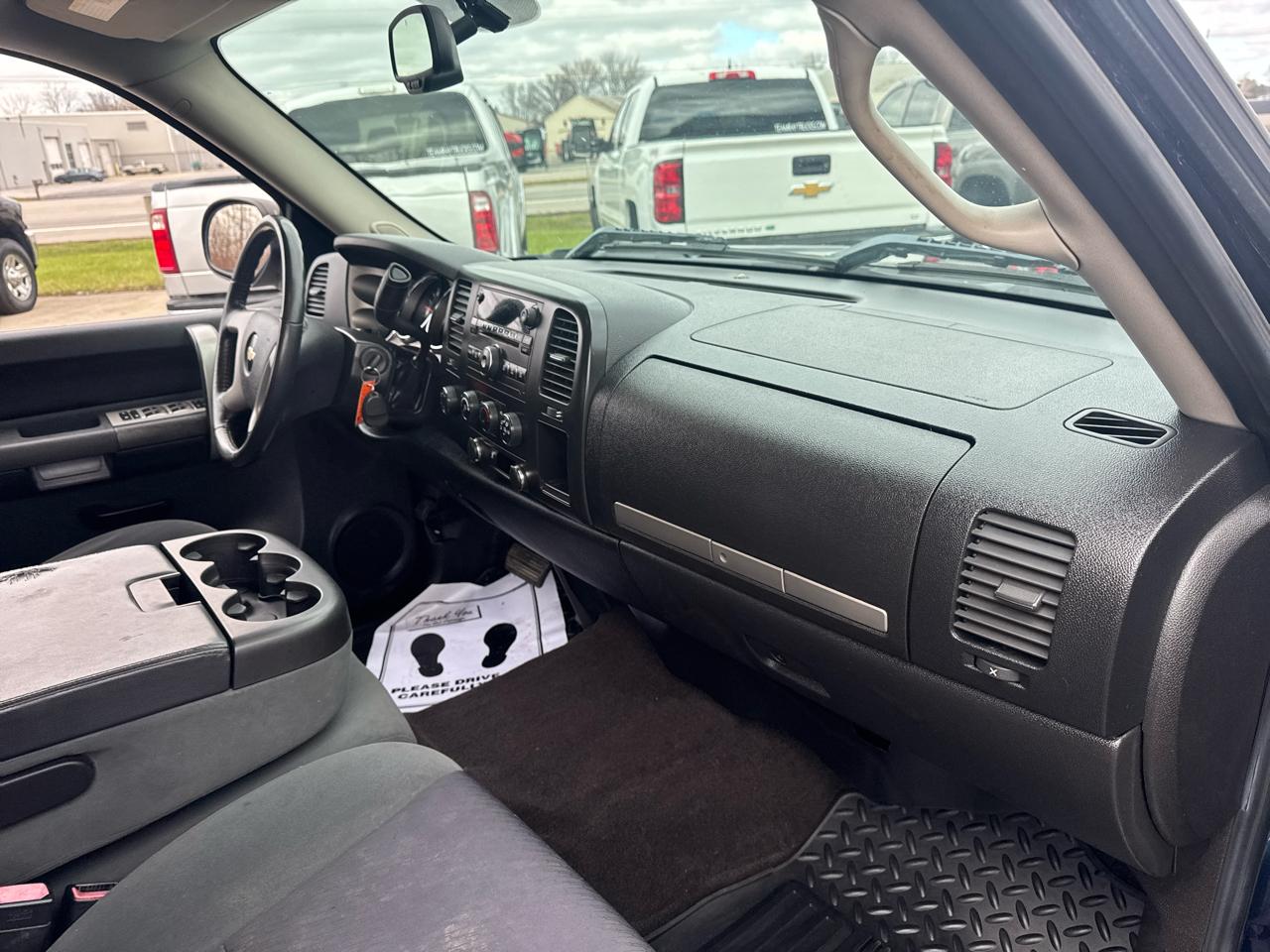 Chevrolet Silverado 1500 4WD Ext Cab 143.5" LT 2009