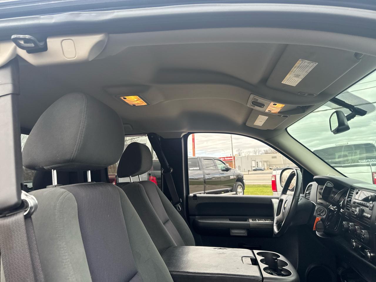 Chevrolet Silverado 1500 4WD Ext Cab 143.5" LT 2009