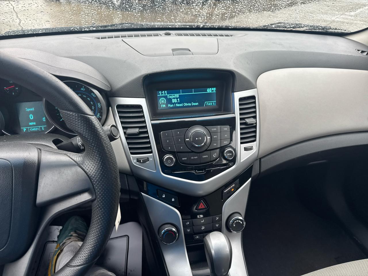 Chevrolet Cruze 4dr Sdn LS 2011