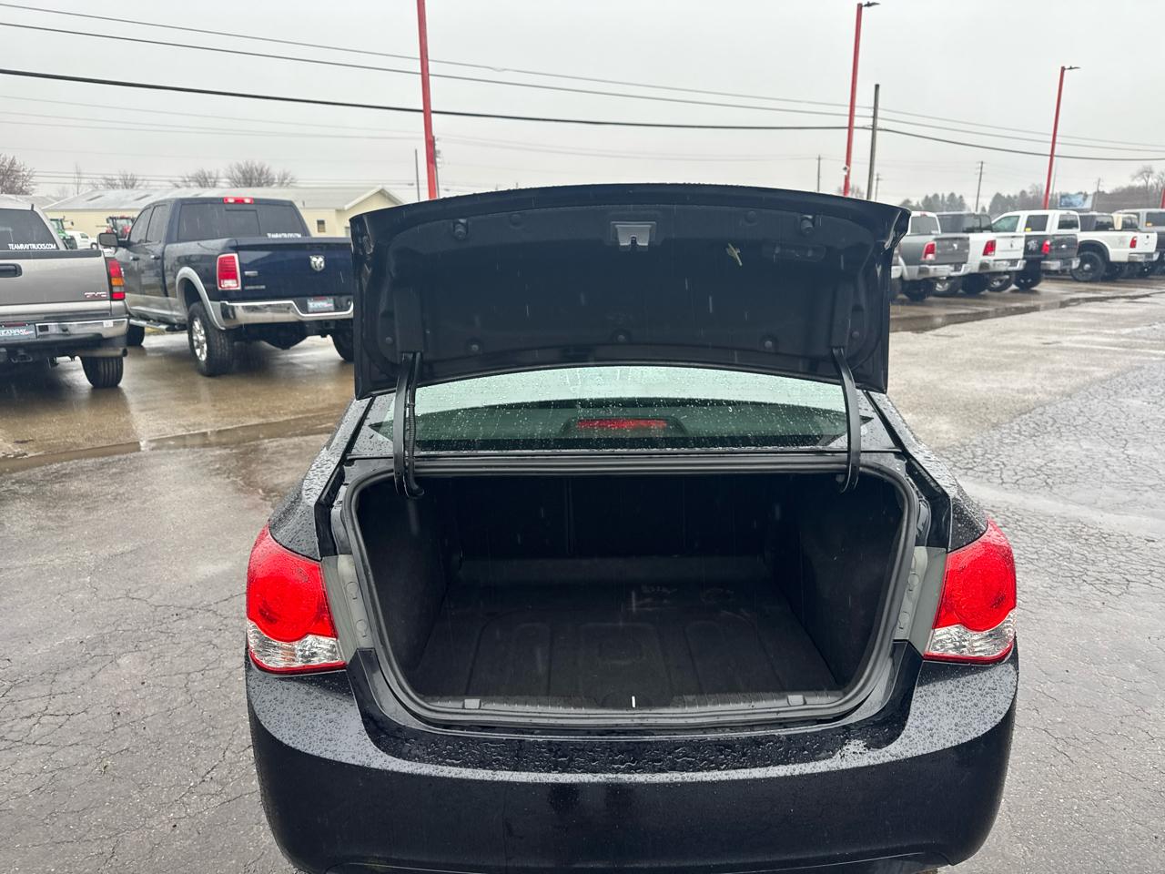 Chevrolet Cruze 4dr Sdn LS 2011