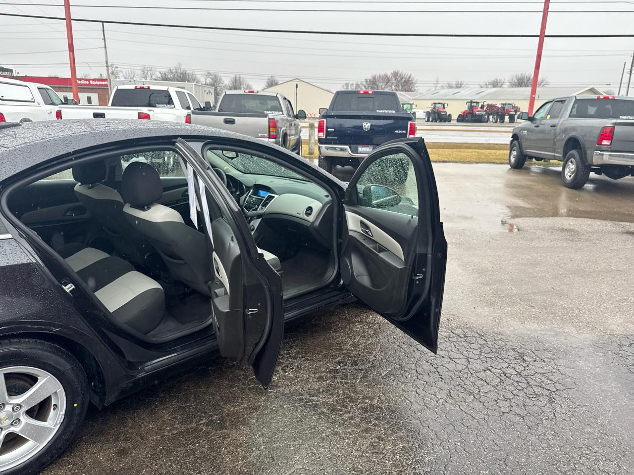 Chevrolet Cruze 4dr Sdn LS 2011