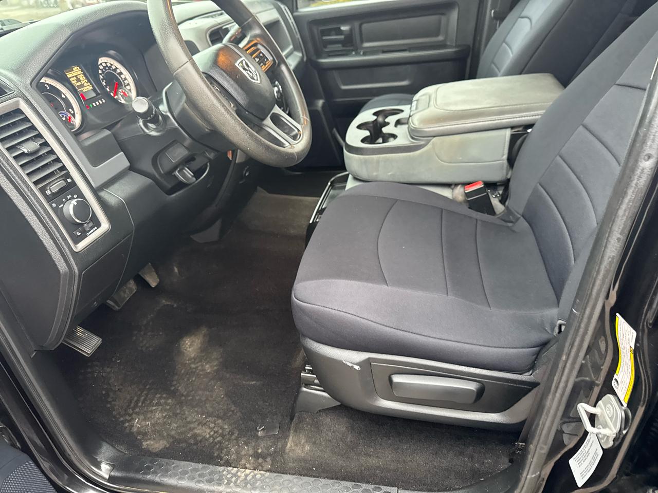 RAM 3500 4WD Crew Cab 169" Tradesman 2015