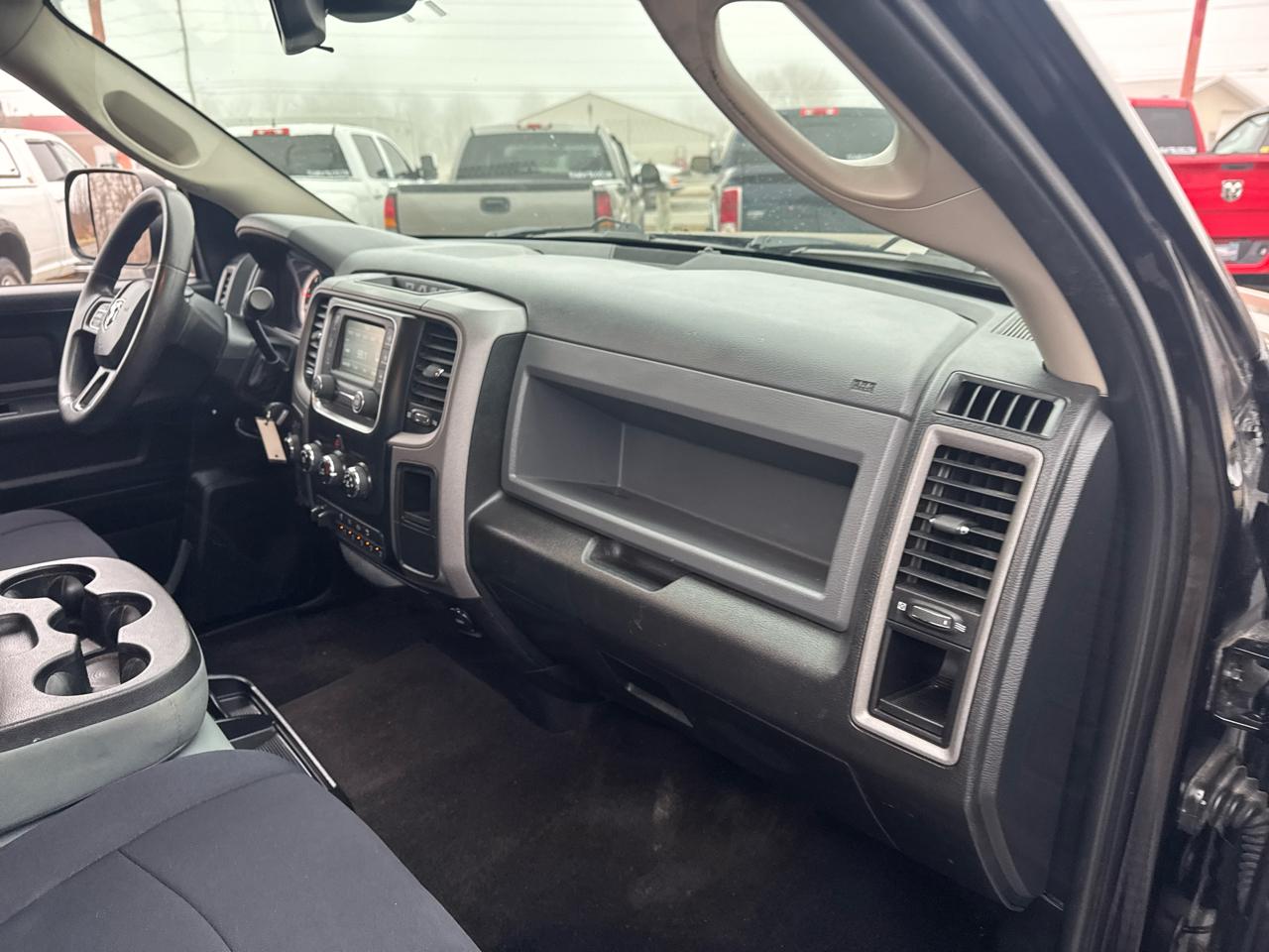 RAM 3500 4WD Crew Cab 169" Tradesman 2015