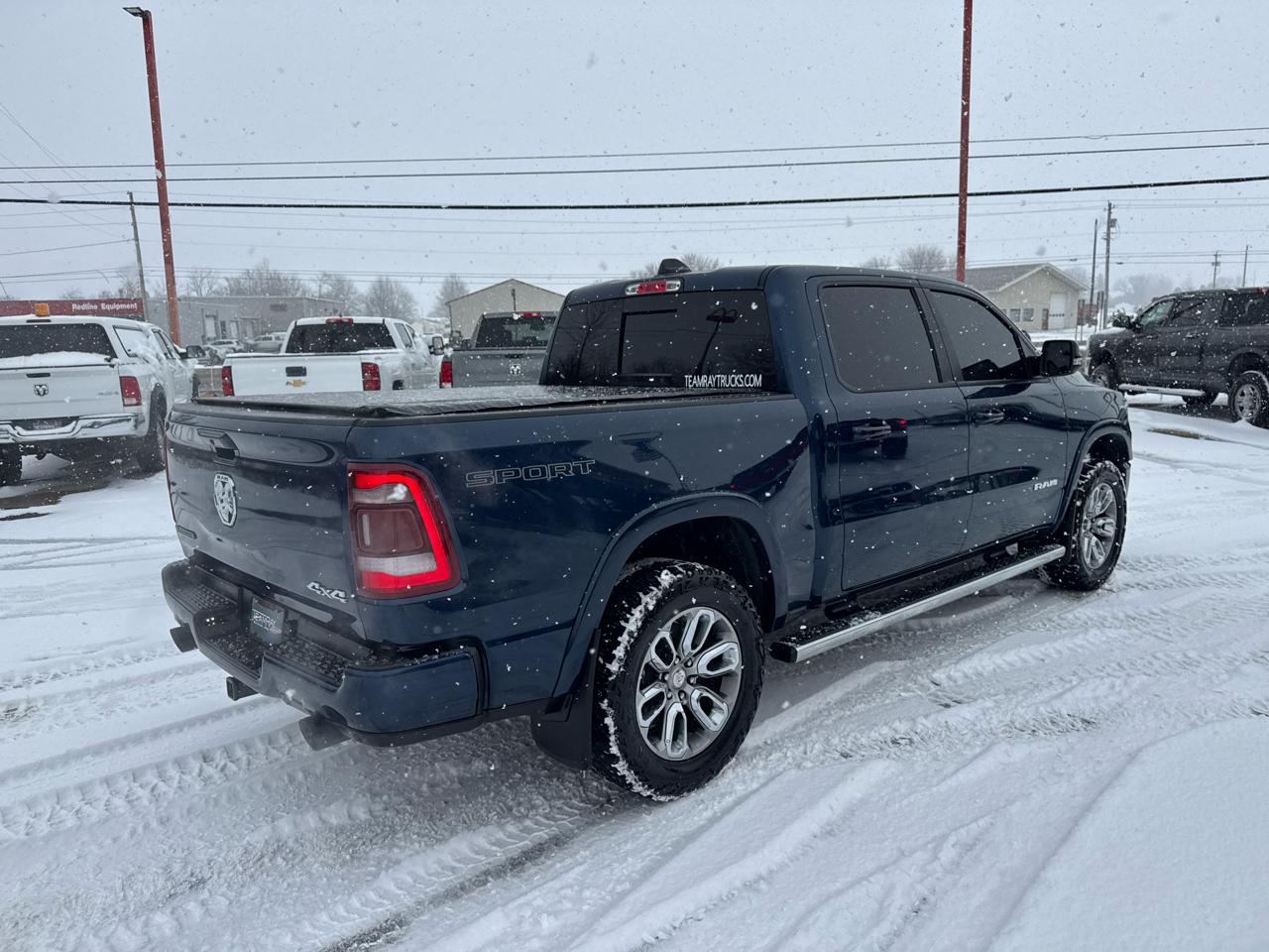 RAM 1500 Laramie 4x4 Crew Cab 5'7" Box 2021