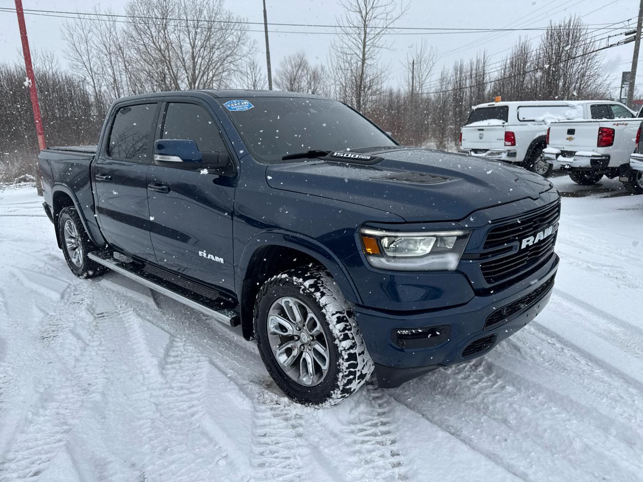 RAM 1500 Laramie 4x4 Crew Cab 5'7" Box 2021