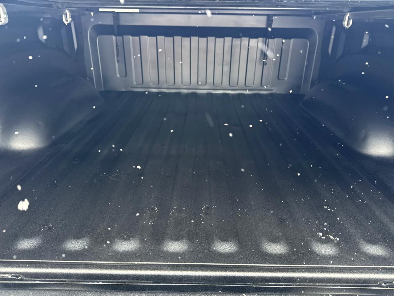 RAM 1500 Laramie 4x4 Crew Cab 5'7" Box 2021