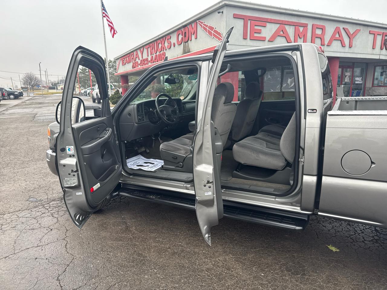 GMC Sierra 2500HD Classic 2WD Crew Cab 153" SLE1 2007