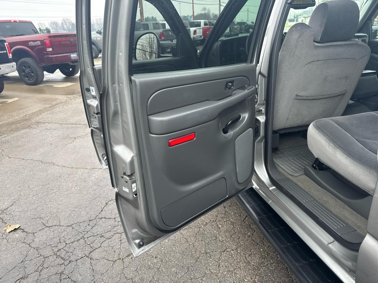 GMC Sierra 2500HD Classic 2WD Crew Cab 153" SLE1 2007