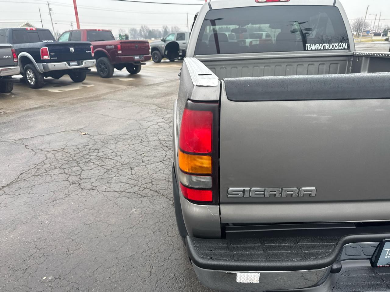 GMC Sierra 2500HD Classic 2WD Crew Cab 153" SLE1 2007